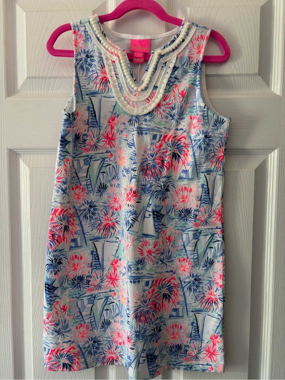 Lilly Pulitzer Girls Sleeveless Floral Shift Dress in Coral & Blue